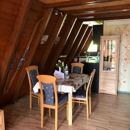 Ferienhaeuser 6 & 24 度假居 弗赖翁